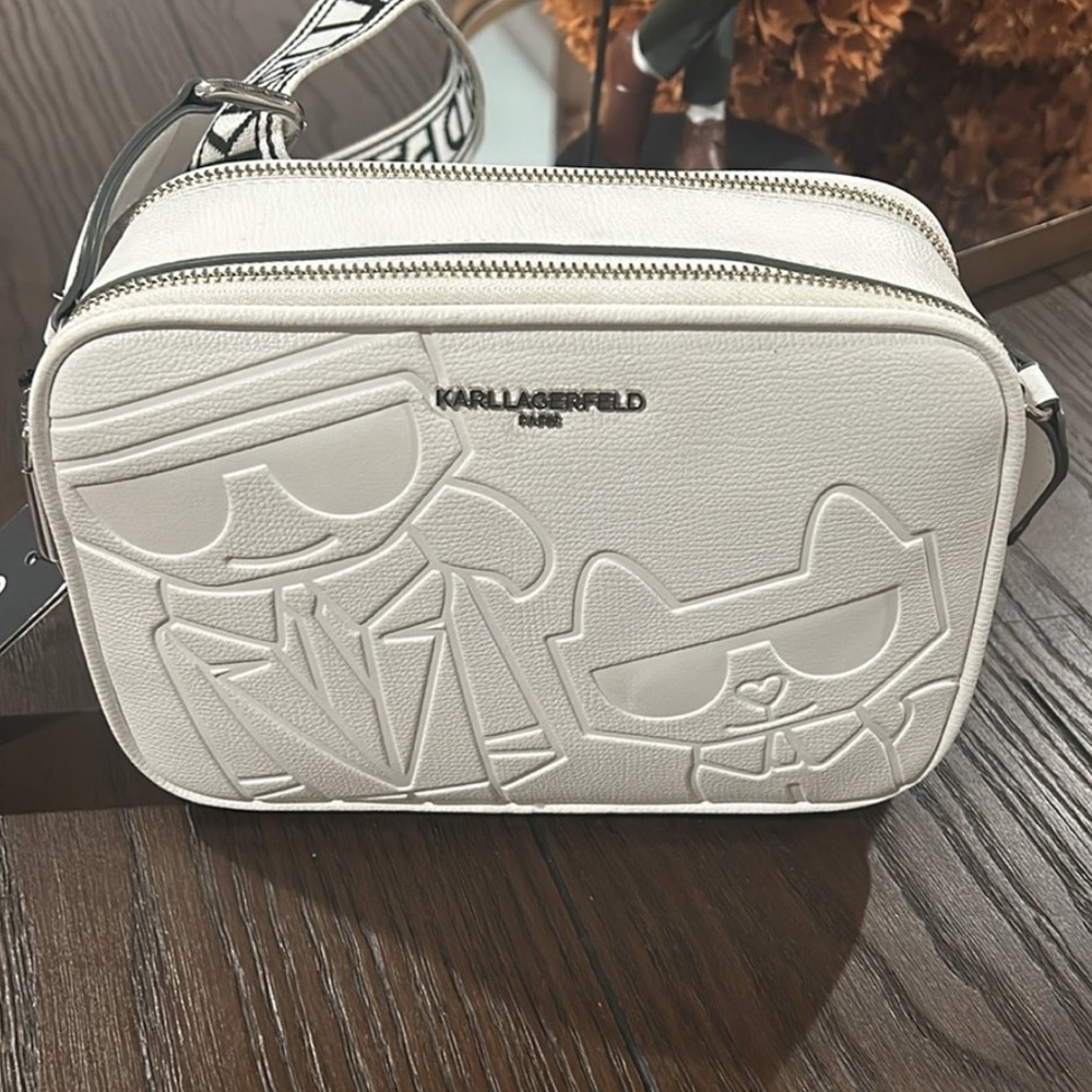 NWT KARL LAGERFELD PARIS MAYBELLE CROSSBODY/CAMERA BAG